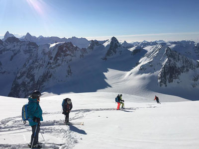 randonnée à ski en montagne dans le Briançonnais